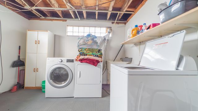 6512 Evergreen Avenue, Portage, IN 46368