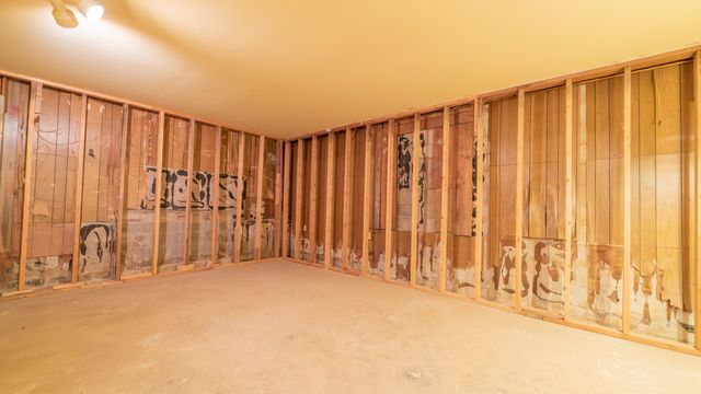 6512 Evergreen Avenue, Portage, IN 46368