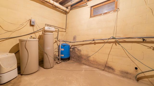 6512 Evergreen Avenue, Portage, IN 46368