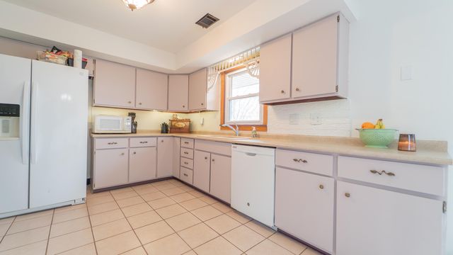 6512 Evergreen Avenue, Portage, IN 46368