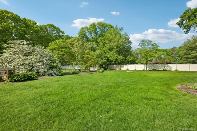 148 Oak Avenue, Shirley, NY 11967