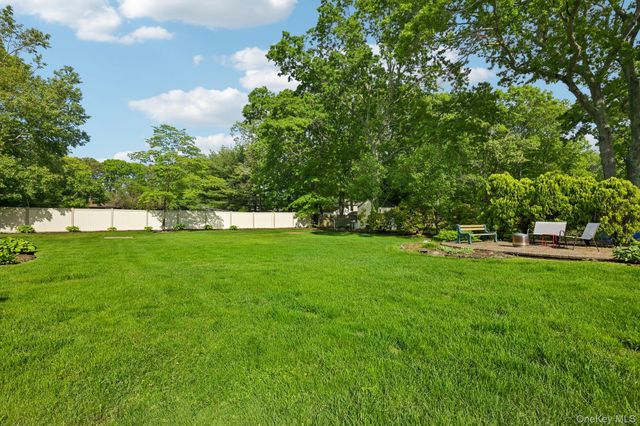 148 Oak Avenue, Shirley, NY 11967