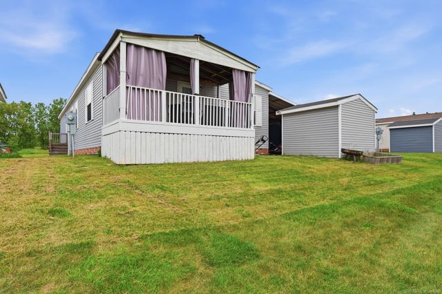 58520 Brookside Drive, Lenox, MI 48048
