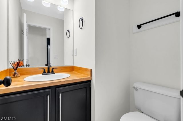 44 Watertown Court, Montgomery Twp., NJ 08540