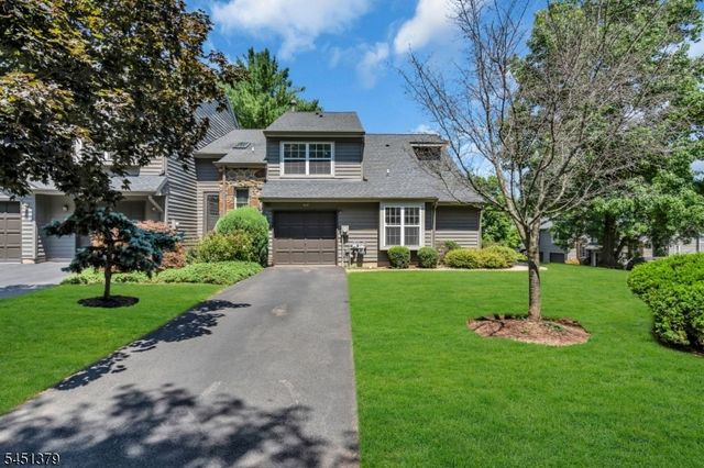44 Watertown Court, Montgomery Twp., NJ 08540
