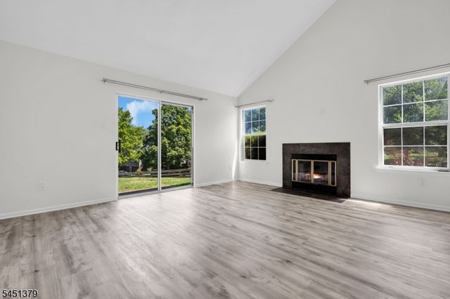 44 Watertown Court, Montgomery Twp., NJ 08540