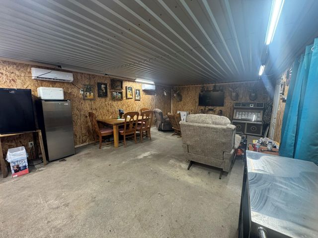 146 Catamaran Circle, Blessing, TX 77419