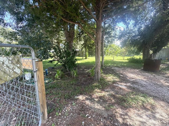 146 Catamaran Circle, Blessing, TX 77419