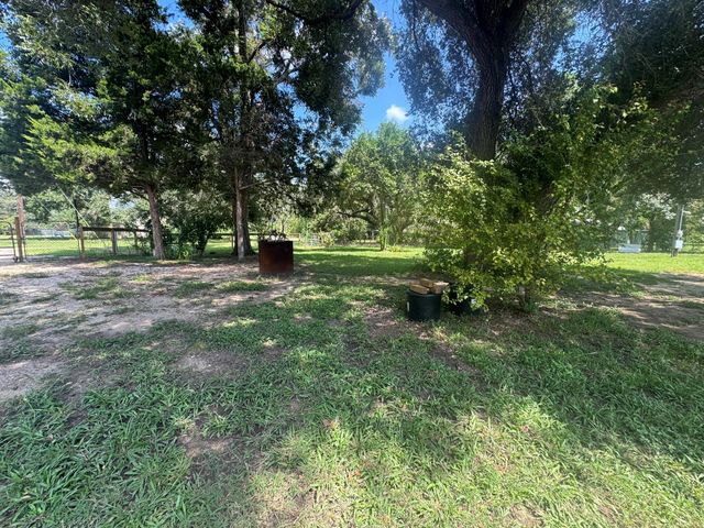 146 Catamaran Circle, Blessing, TX 77419