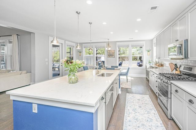 214 Warbler Way, Summerville, SC 29483