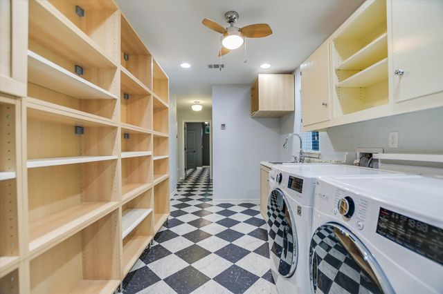 3921 Greystone DR, Austin, TX 78731