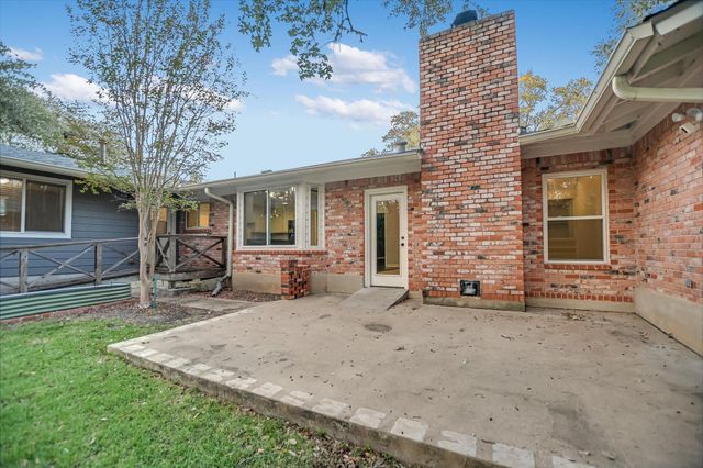 3921 Greystone DR, Austin, TX 78731