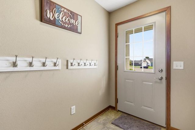 1305 Whistling Straits Court, Altoona, WI 54720