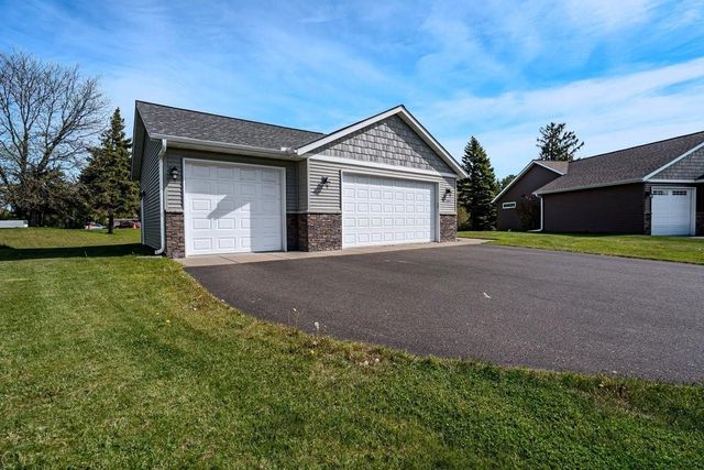 1305 Whistling Straits Court, Altoona, WI 54720