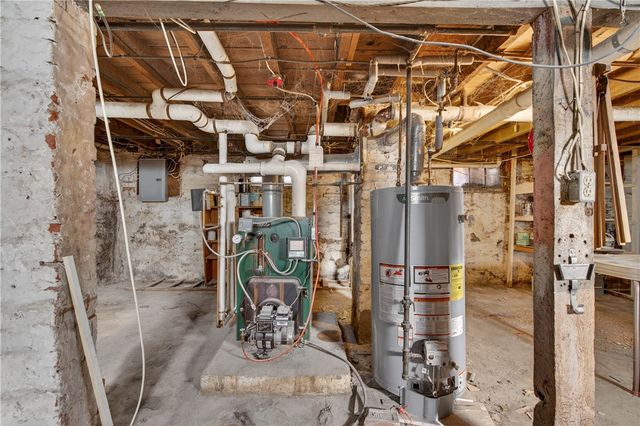 52 Sumner Avenue, Cranston, RI 02920