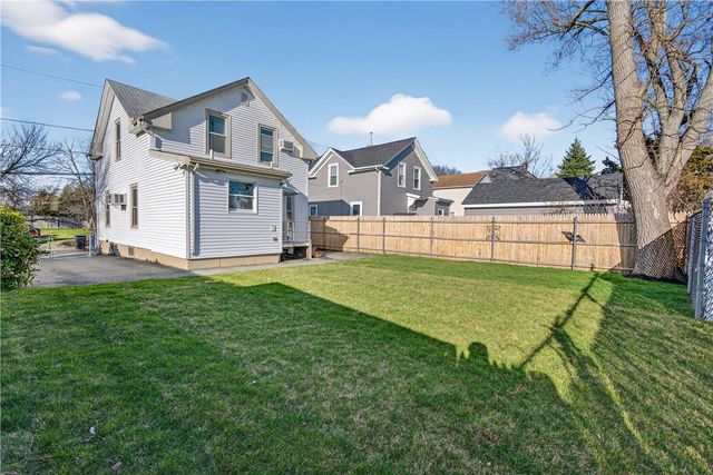 52 Sumner Avenue, Cranston, RI 02920