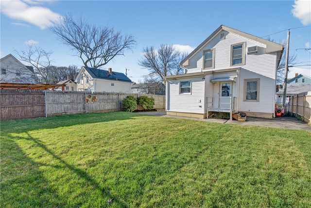 52 Sumner Avenue, Cranston, RI 02920