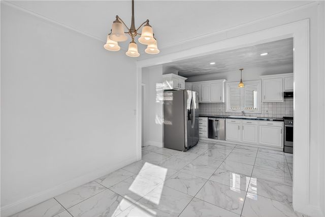 52 Sumner Avenue, Cranston, RI 02920