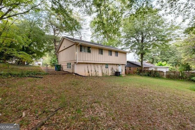 1464 Colony East Circle, Stone Mountain, GA 30083