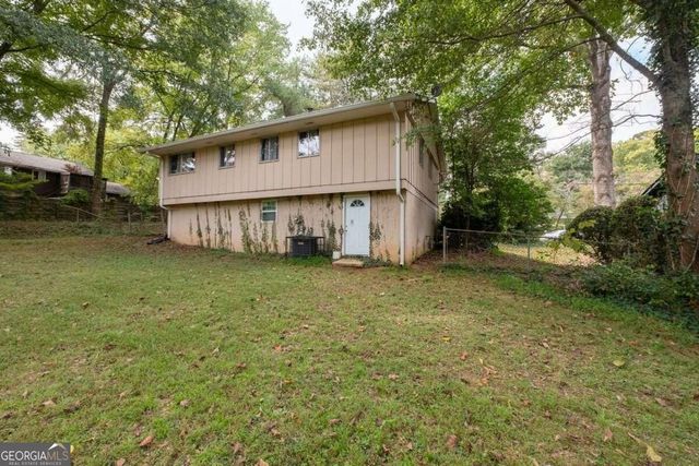 1464 Colony East Circle, Stone Mountain, GA 30083