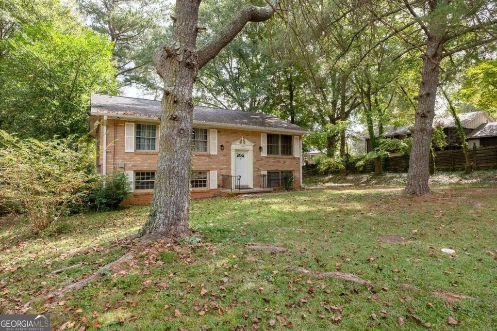 1464 Colony East Circle, Stone Mountain, GA 30083 — photo 3