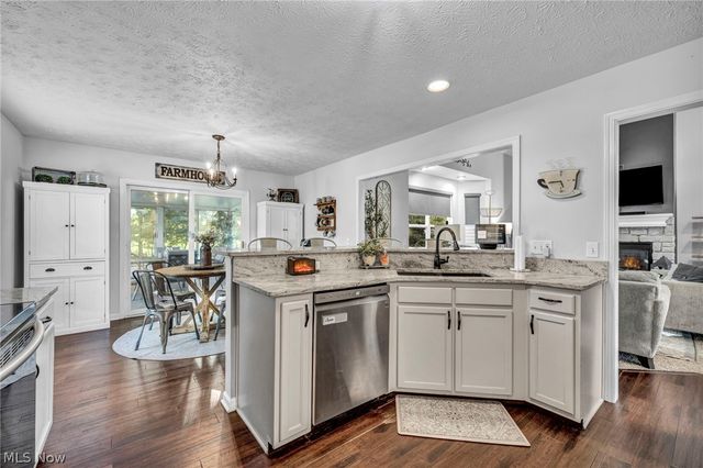 2340 Brittany Boulevard, Brunswick, OH 44212
