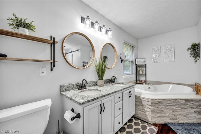 2340 Brittany Boulevard, Brunswick, OH 44212