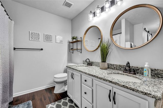 2340 Brittany Boulevard, Brunswick, OH 44212