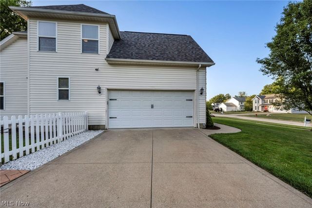 2340 Brittany Boulevard, Brunswick, OH 44212