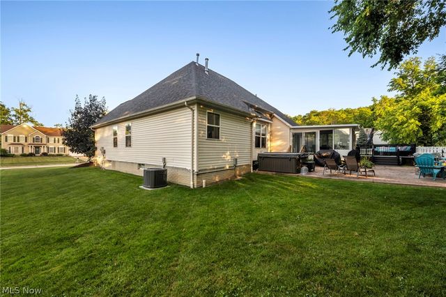 2340 Brittany Boulevard, Brunswick, OH 44212