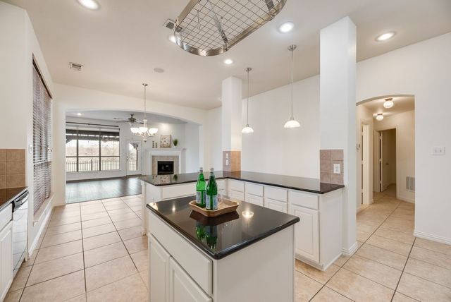 2513 Dog Leg Trail, Mckinney, TX 75069