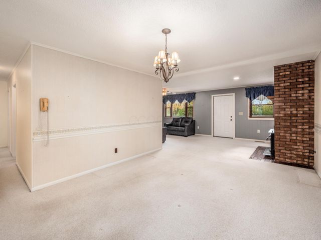 696 Williams Road, Columbus, OH 43207