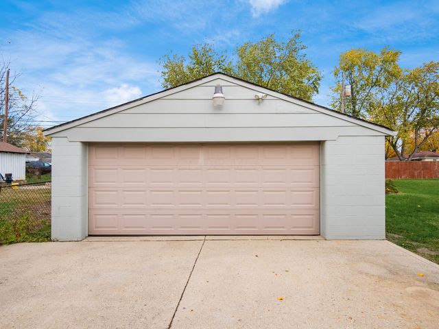 696 Williams Road, Columbus, OH 43207