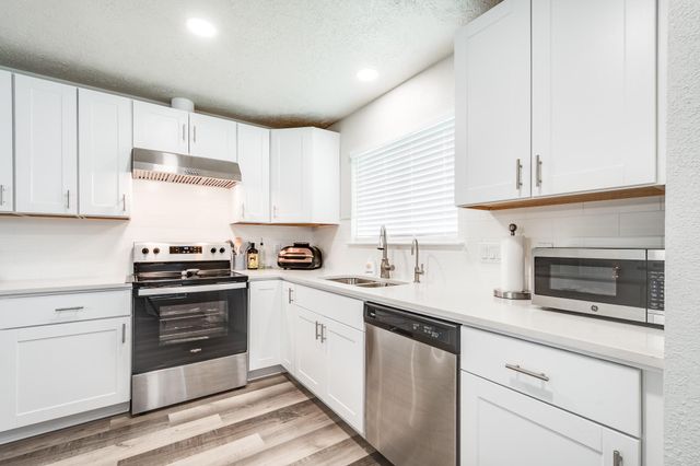 4218 Sequoia Street, Baytown, TX 77521