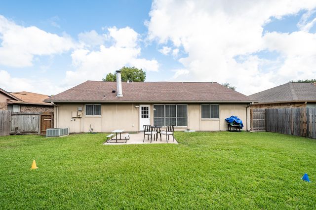 4218 Sequoia Street, Baytown, TX 77521