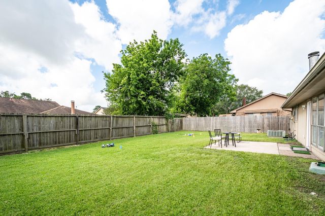 4218 Sequoia Street, Baytown, TX 77521