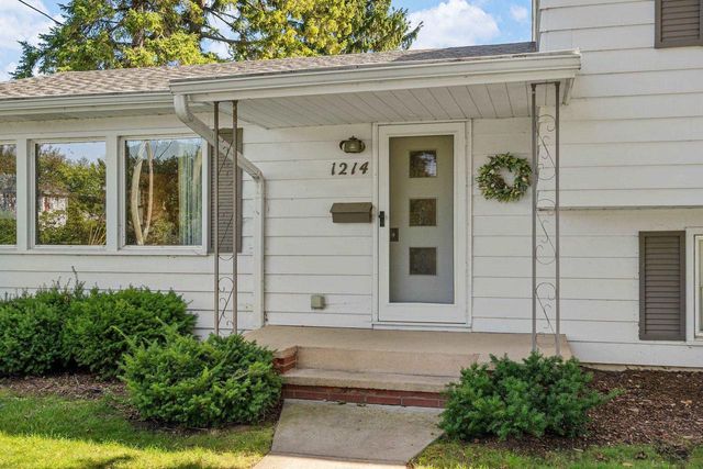 1214 CAMPBELL STREET, Neenah, WI 54956
