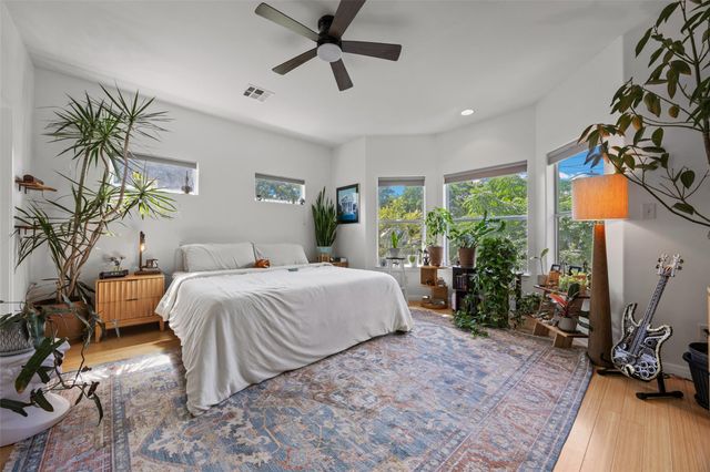 1511 E 13th ST, Austin, TX 78702