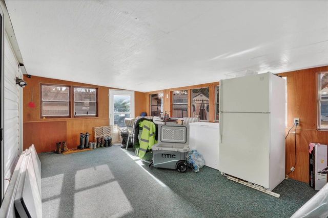 112 Falling Creek Circle, Janesville, WI 53548