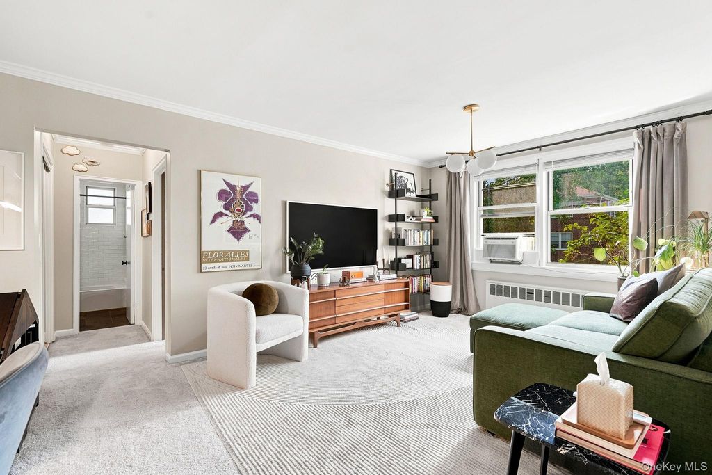 10 Bryant Crescent 1L, White Plains, NY 10605 — photo 3