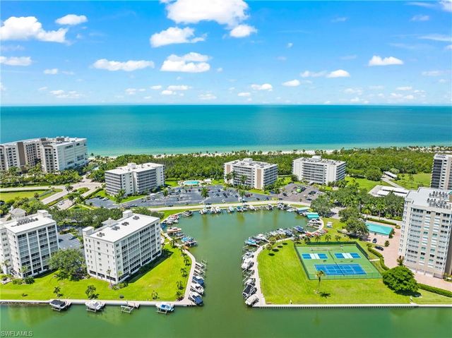 15 Bluebill AVE 606, Naples, FL 34108