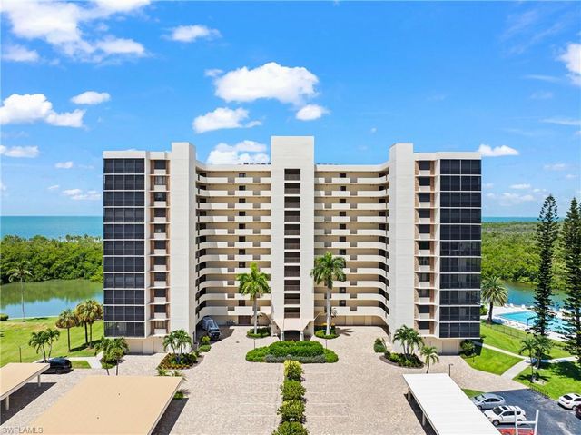 15 Bluebill AVE 606, Naples, FL 34108