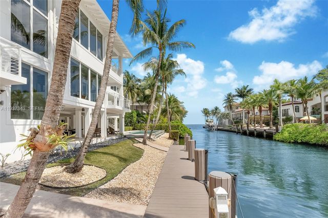 3835 Carole Ct, Miami, FL 33133