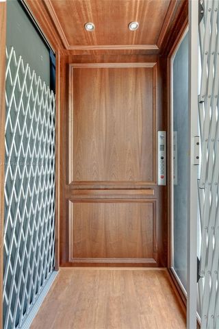 3835 Carole Ct, Miami, FL 33133