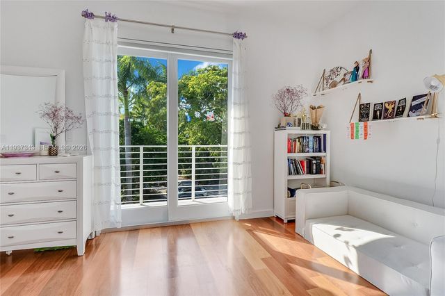 3835 Carole Ct, Miami, FL 33133