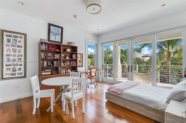 3835 Carole Ct, Miami, FL 33133