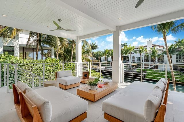 3835 Carole Ct, Miami, FL 33133