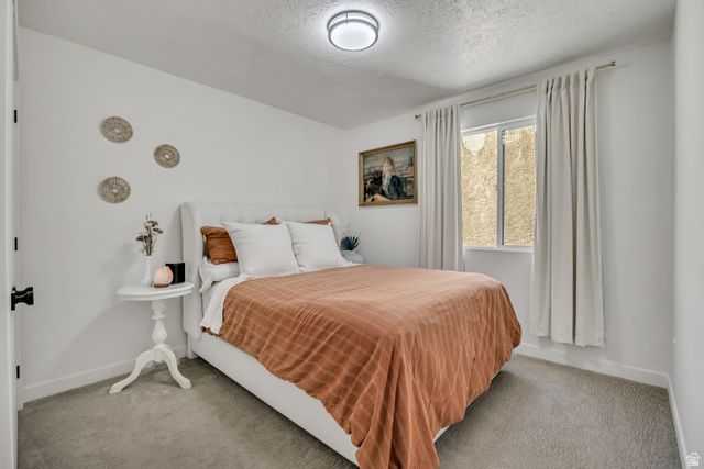 10870 S LOSTWOOD DR, Sandy, UT 84092