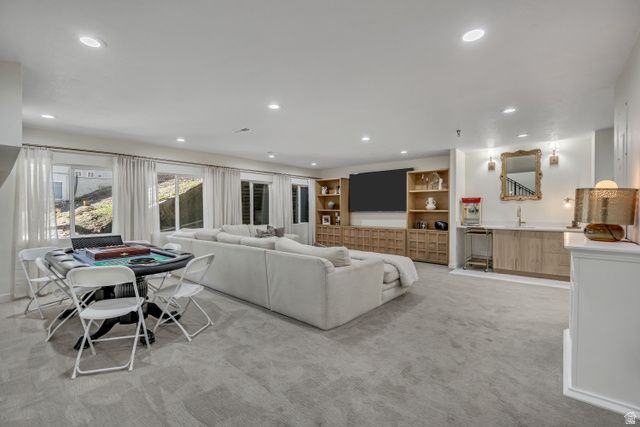 10870 S LOSTWOOD DR, Sandy, UT 84092