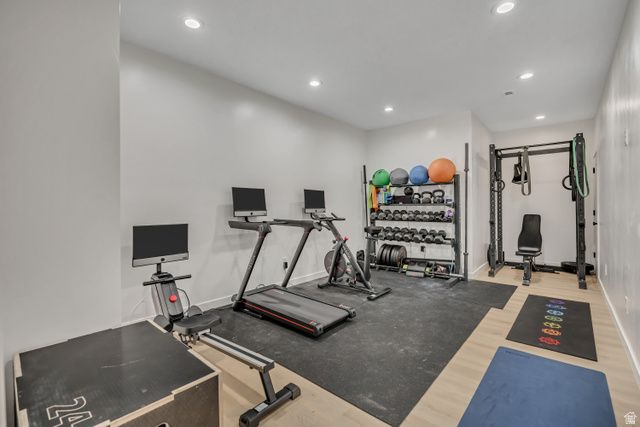 10870 S LOSTWOOD DR, Sandy, UT 84092